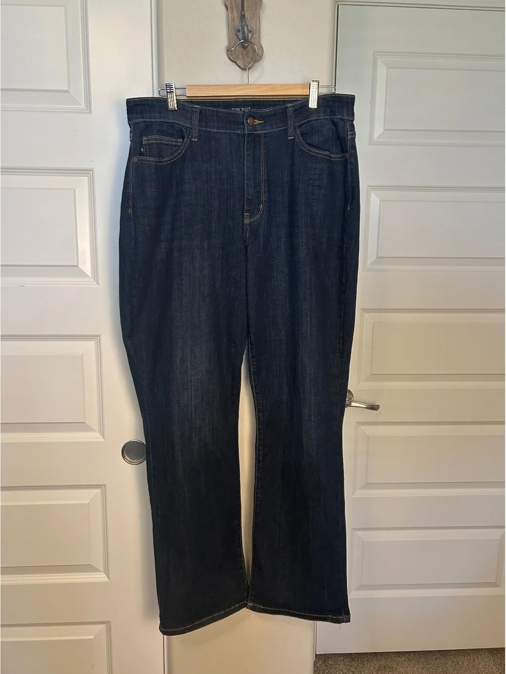 Judy Blue Women's Straight Fit Dark Wash Jeans Size 16W